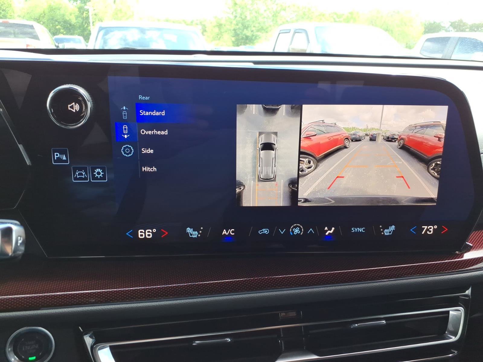 Used 2025 Chevrolet Traverse Z71 w/ Enhanced Driving Package AWD/4WD image 20