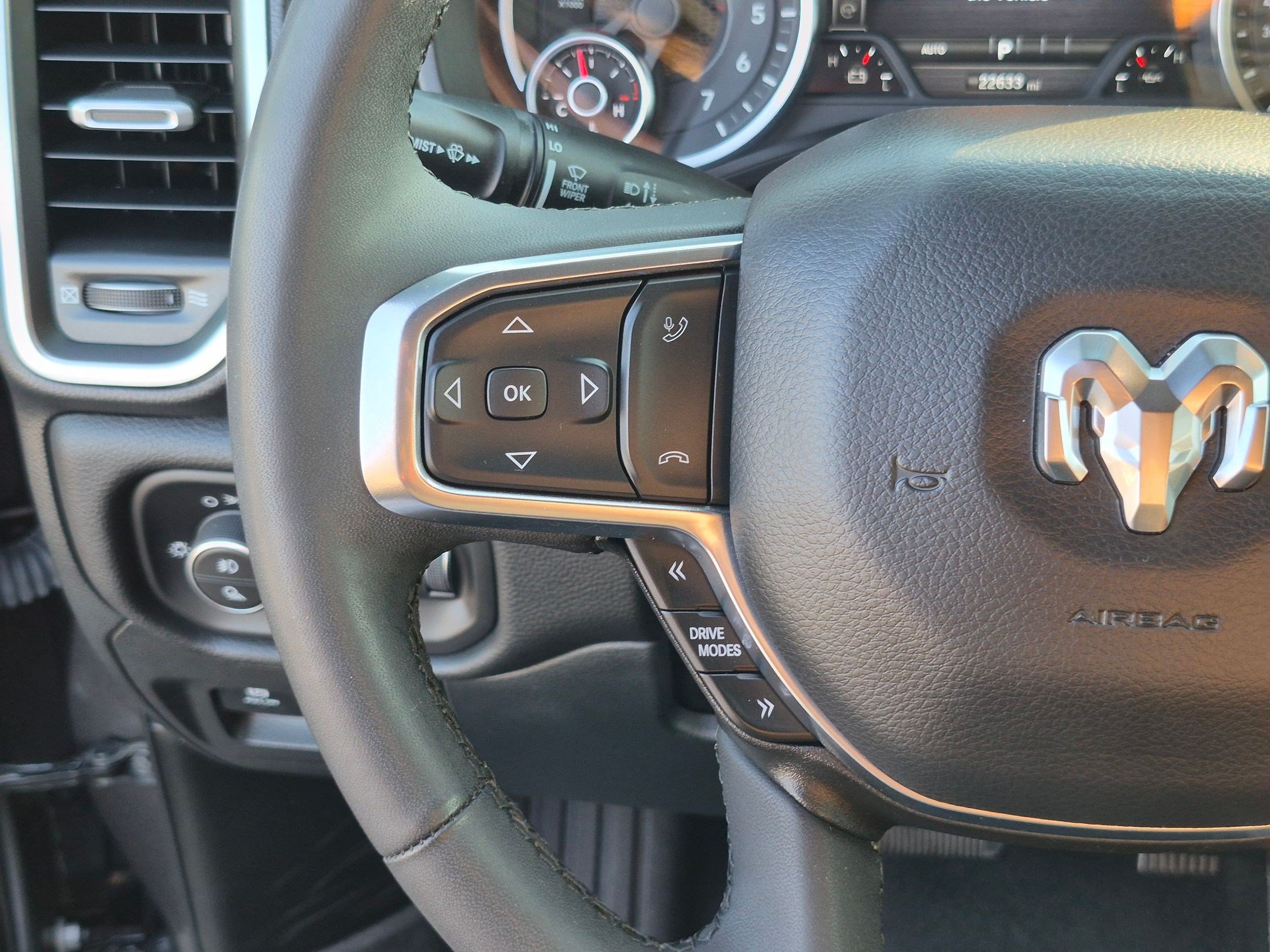 Used 2025 RAM 1500 Laramie w/ Sport Appearance Package AWD/4WD image 20