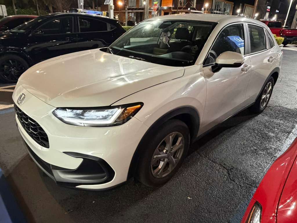 Used 2025 Honda HR-V LX image 10