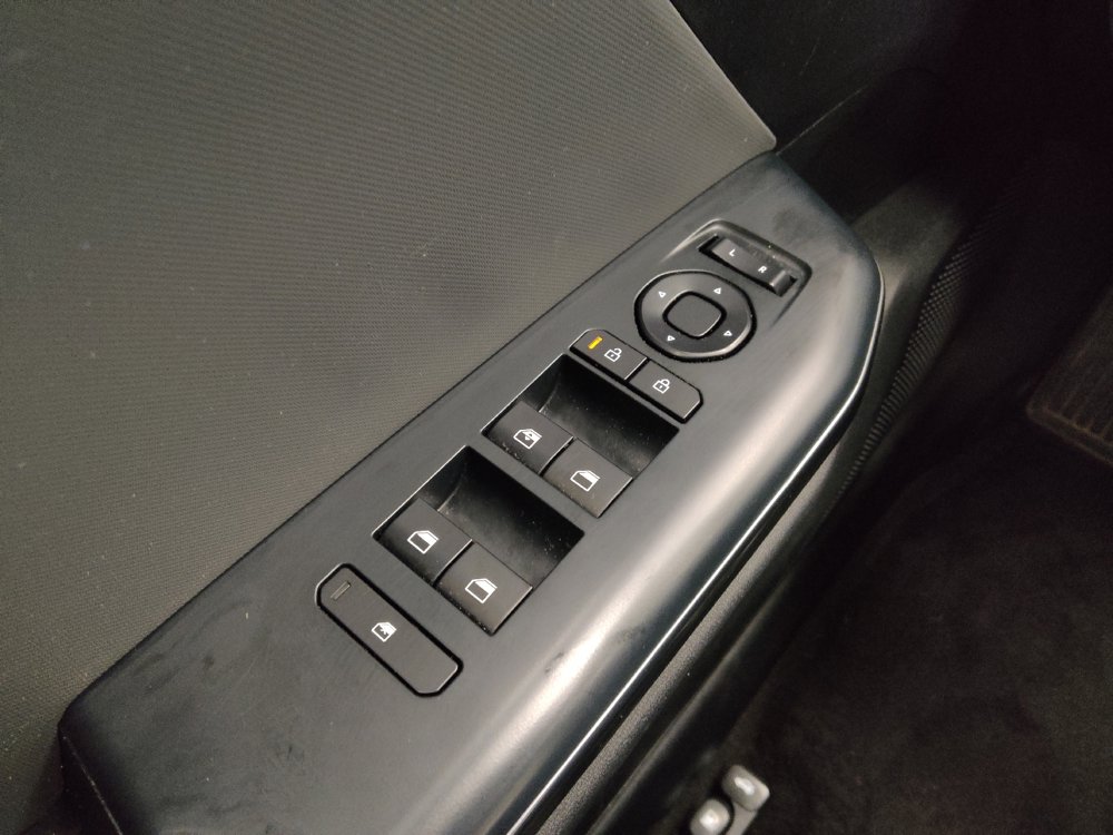 Used 2025 Kia K4 FWD image 27