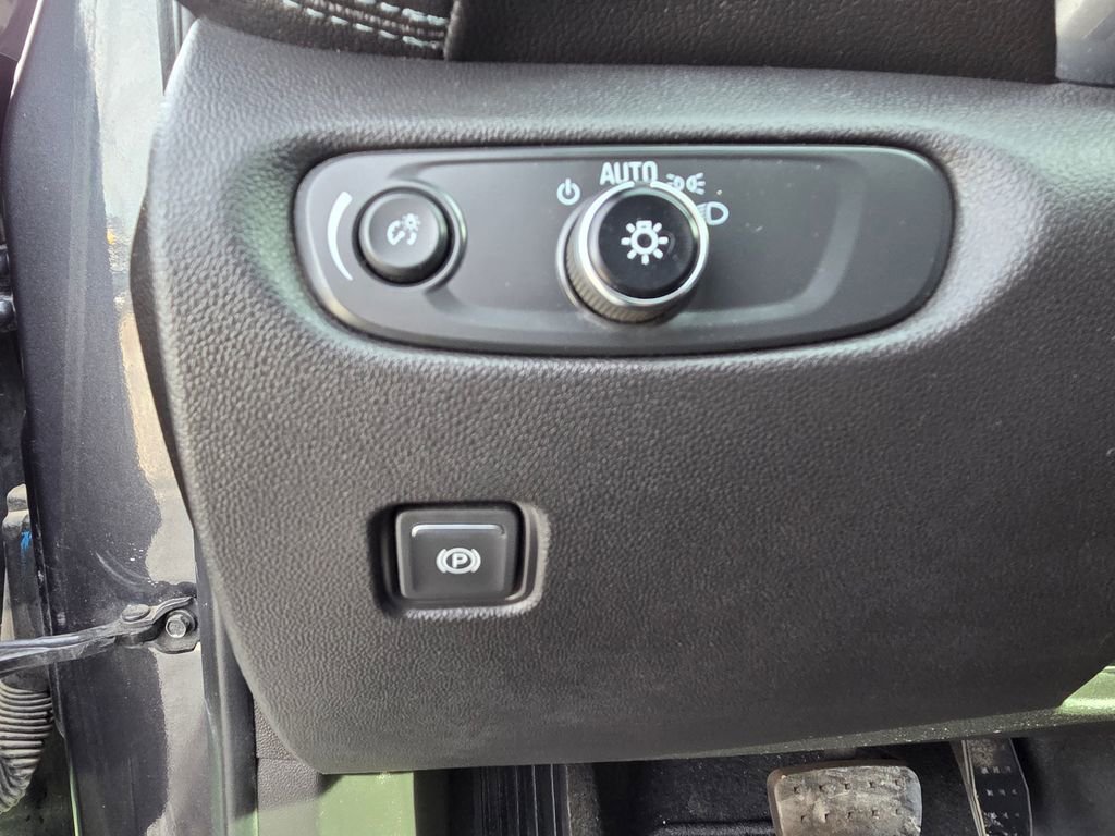 Used 2021 Chevrolet Blazer LT image 15