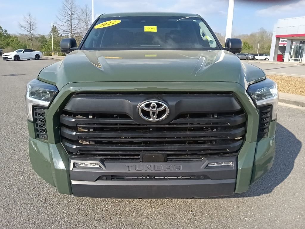Used 2022 Toyota Tundra SR5 w/ Convenience Package image 9