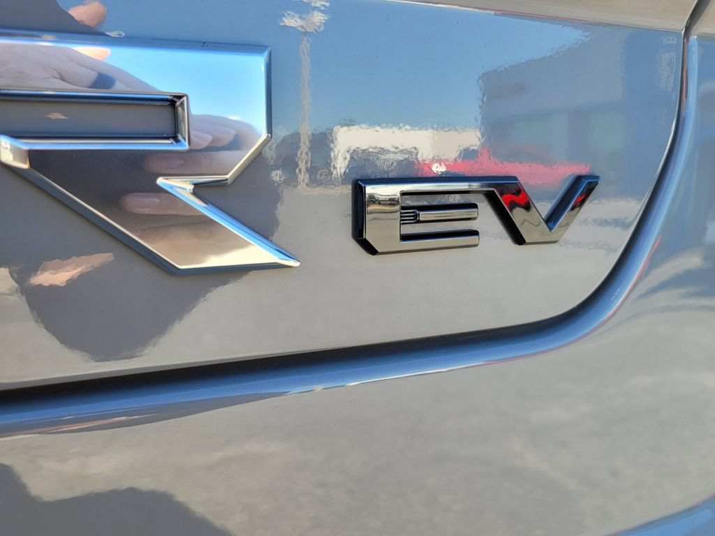 New 2026 GMC Hummer EV 4x4 Crew Cab image 8