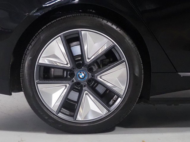 Used 2024 BMW i4 eDrive35 w/ Premium Package RWD image 55