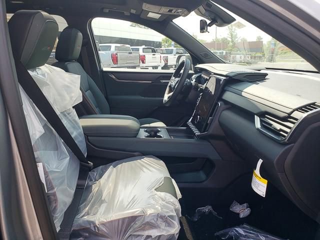 New 2026 GMC Acadia AT4 w/ Super Cruise Package image 19