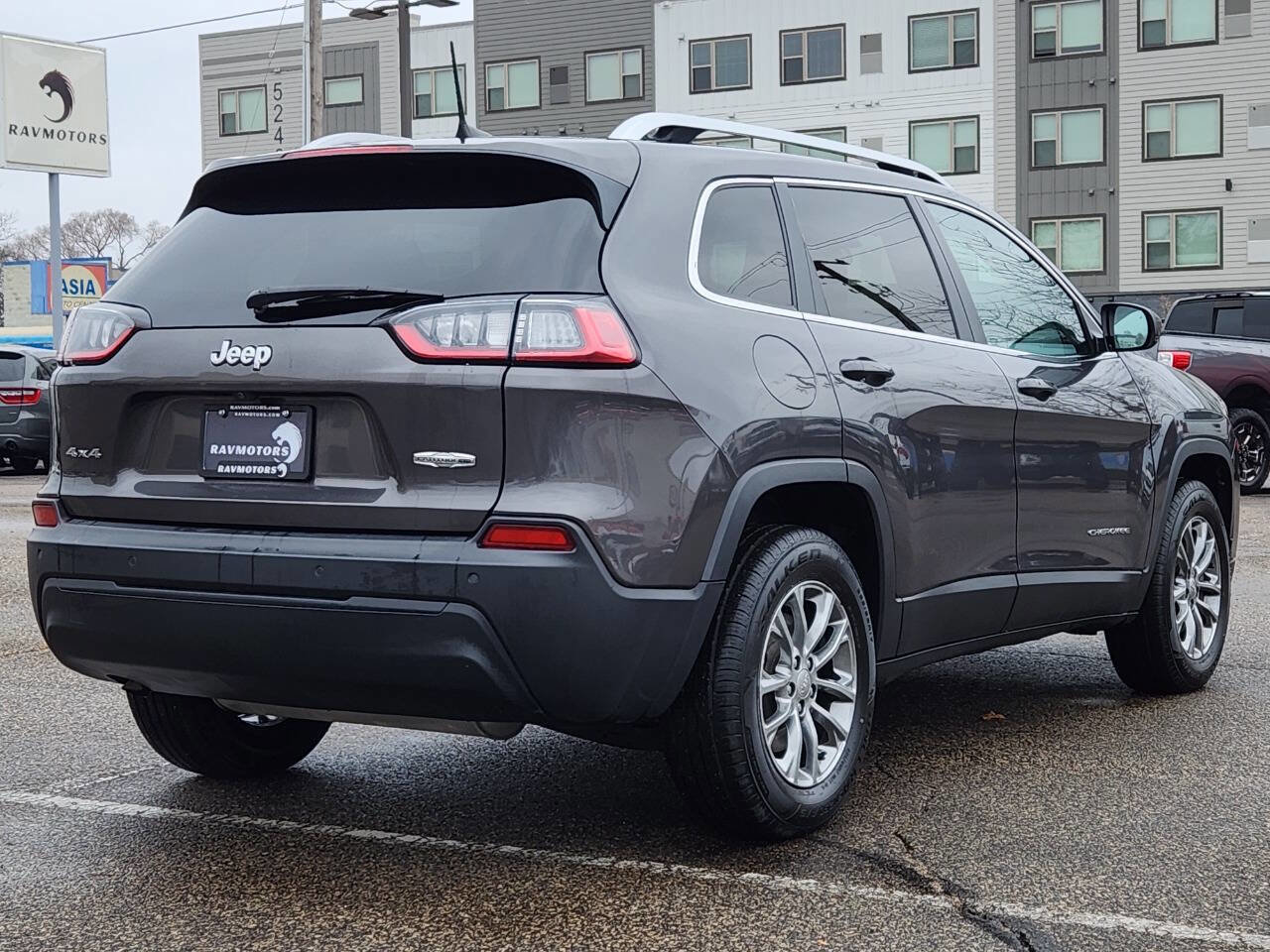 Used 2019 Jeep Cherokee Latitude Plus image 9