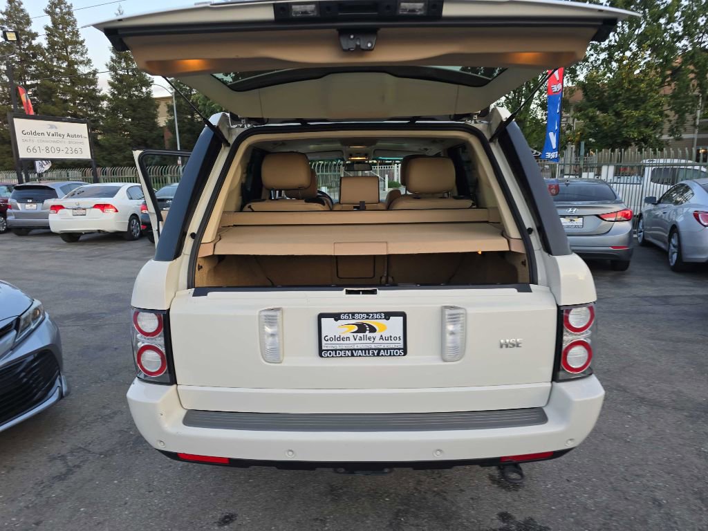 Used 2010 Land Rover Range Rover HSE LUX image 22