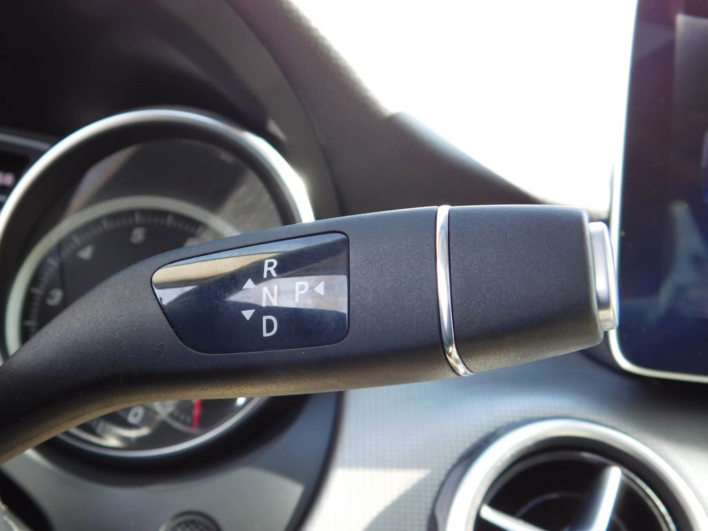 Used 2018 Mercedes-Benz GLA 250 4MATIC image 27