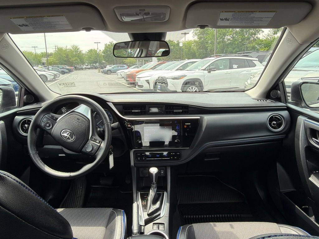 Used 2017 Toyota Corolla SE w/ Carpet Mat Package (TMS) FWD image 15
