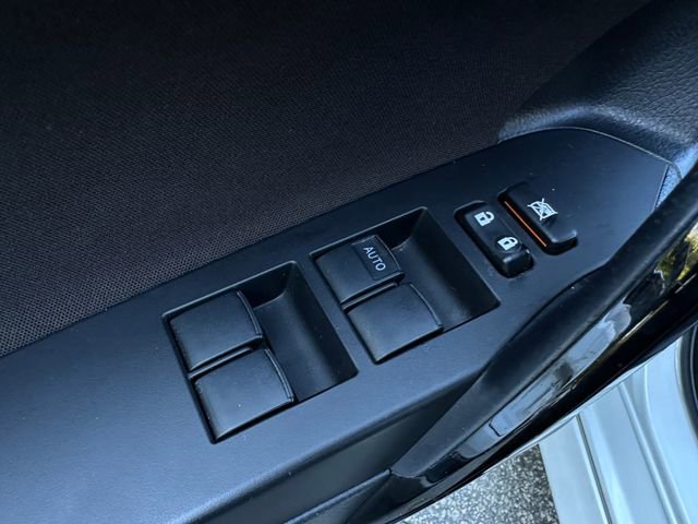 Used 2018 Toyota Corolla iM image 12