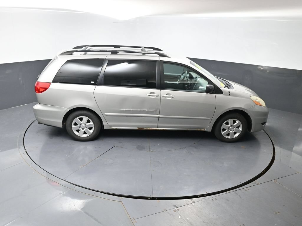 Used 2008 Toyota Sienna CE FWD image 10