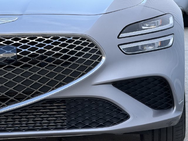 Used 2023 Genesis G70 2.0T RWD image 8