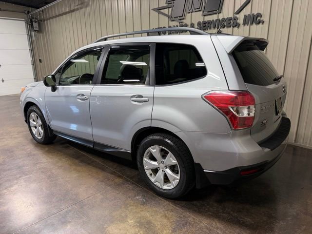 Used 2015 Subaru Forester 2.5i Limited AWD/4WD image 5