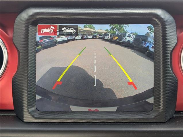 Used 2022 Jeep Wrangler Rubicon w/ Cold Weather Group AWD/4WD image 13