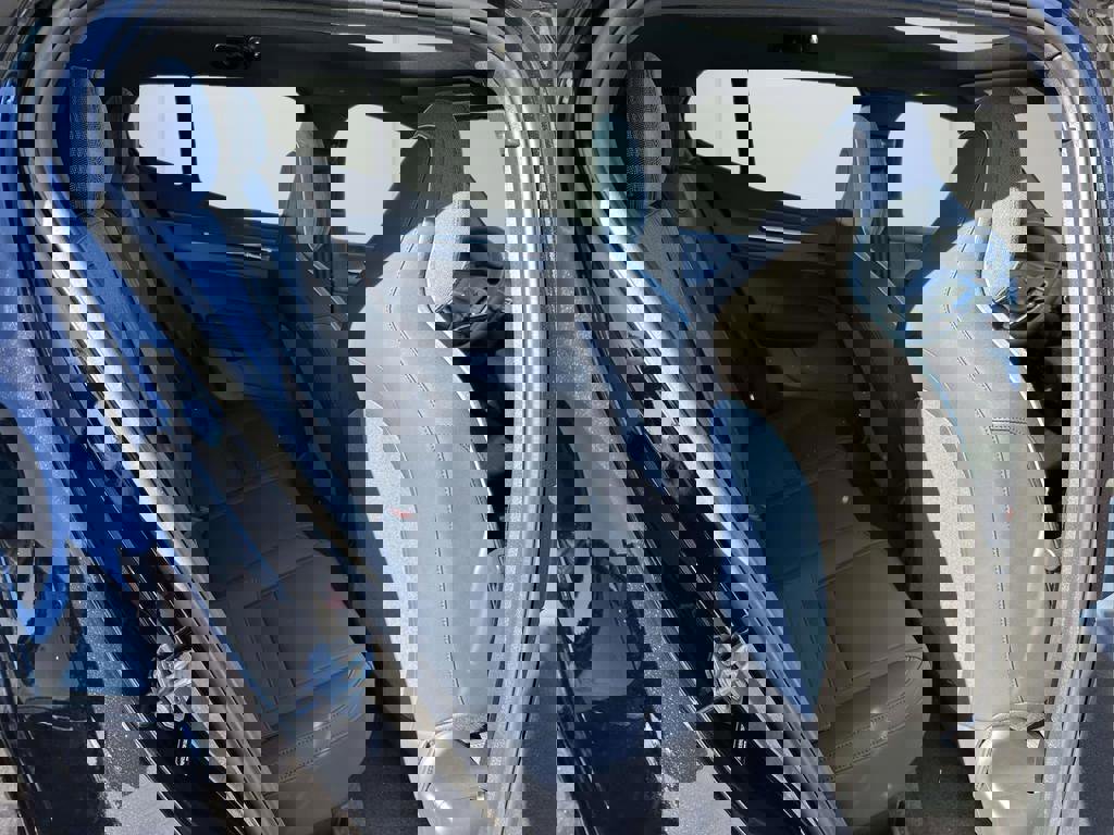 New 2026 Volvo EX30 Plus w/ Protection Package Premier image 11