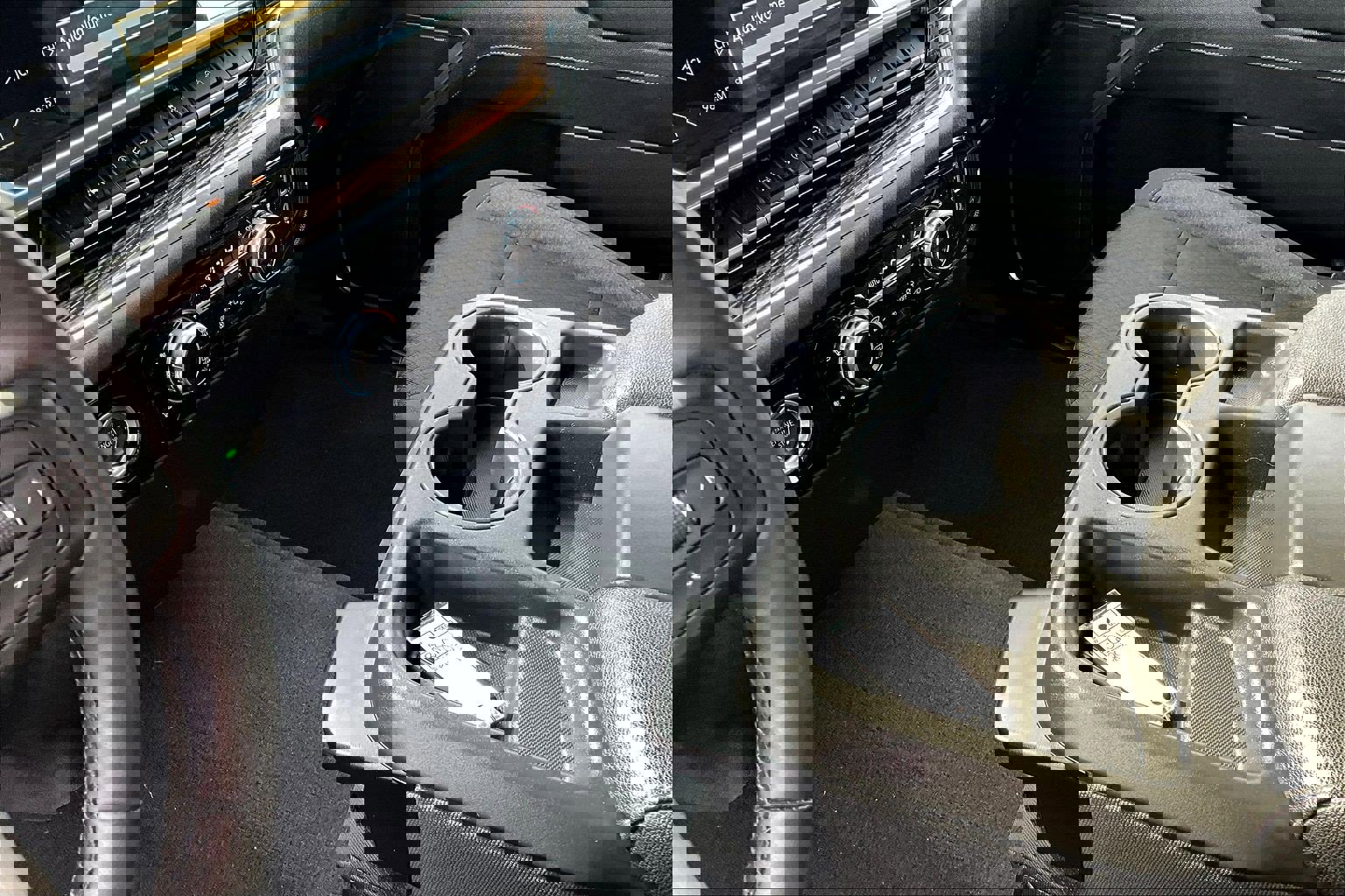 Used 2023 GMC Sierra 1500 Elevation image 11