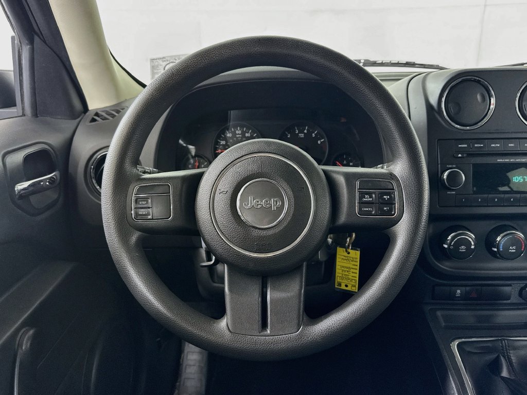 Used 2013 Jeep Patriot Sport FWD image 11