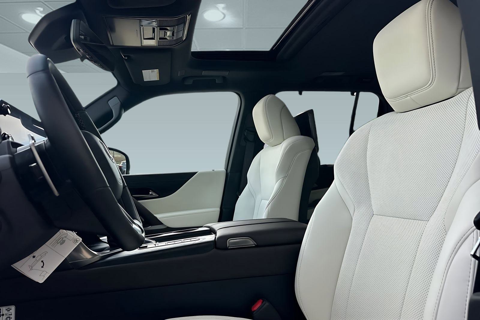 New 2026 Lexus LX 600 4WD w/ Luxury Package image 15