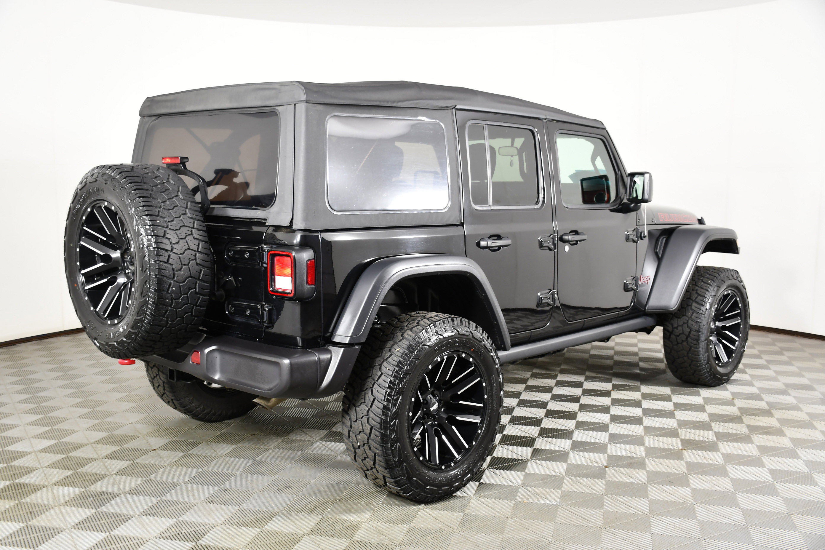 Used 2021 Jeep Wrangler Unlimited Rubicon AWD/4WD image 6
