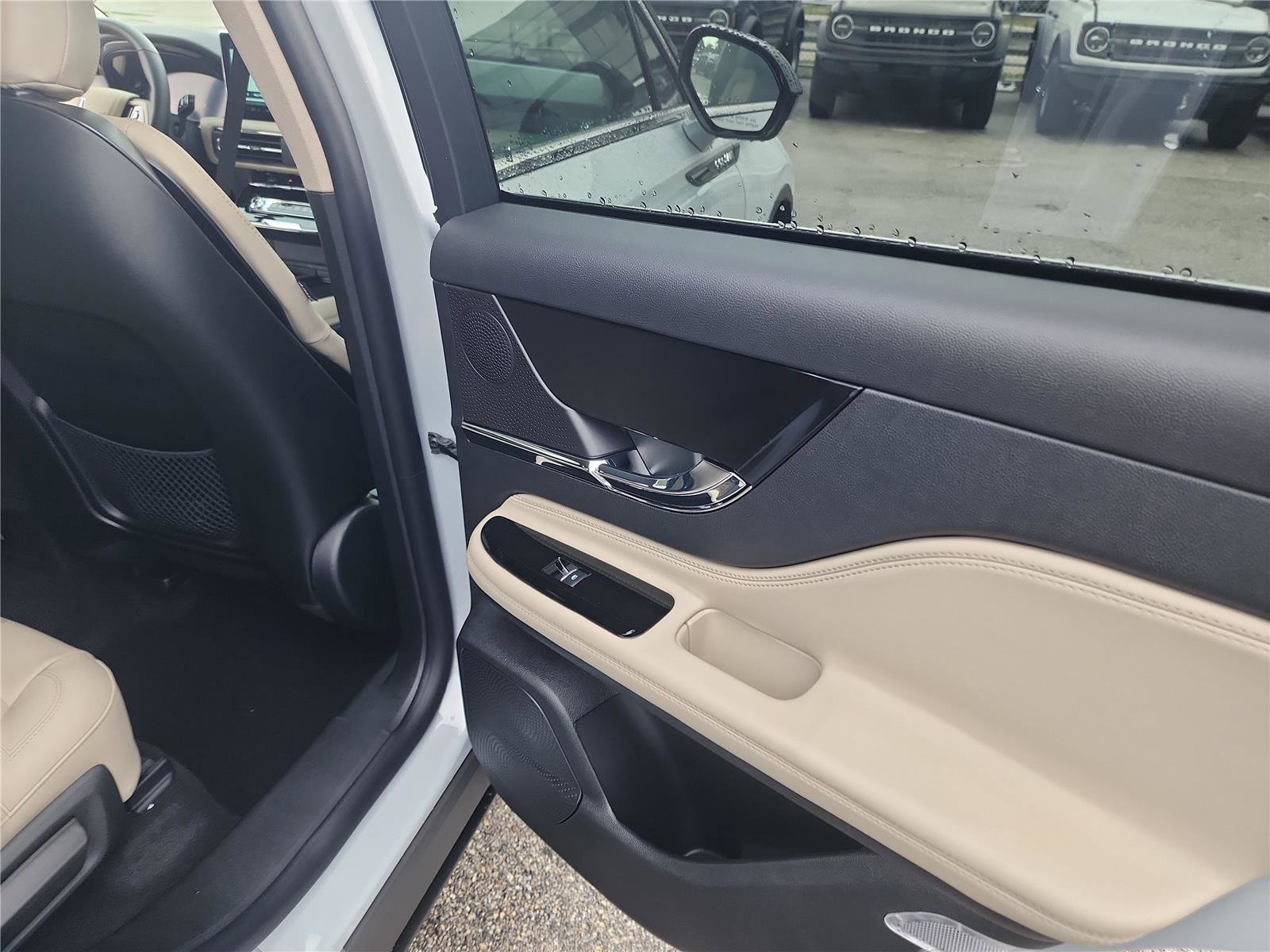 New 2026 Lincoln Corsair Premiere image 20