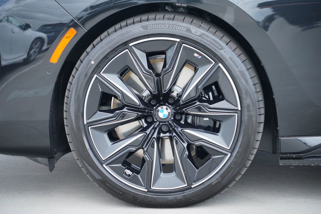 New 2026 BMW i7 xDrive60 AWD/4WD image 5