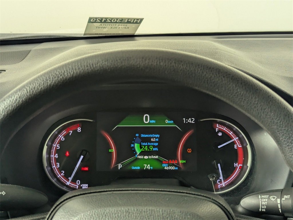Used 2024 Toyota RAV4 XLE image 18