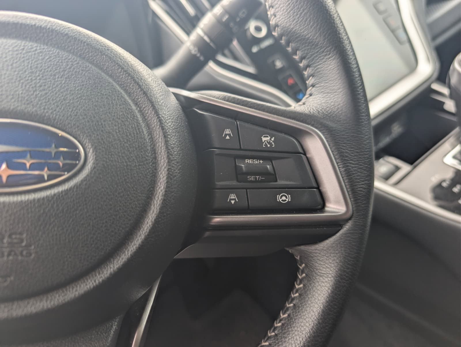 Used 2025 Subaru Outback Premium w/ Popular Package #1A image 9