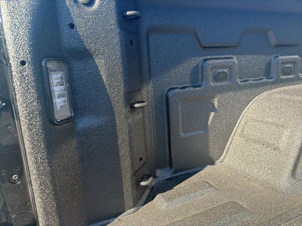 New 2026 Chevrolet Silverado 1500 RST w/ RST All Star Premium Package image 9