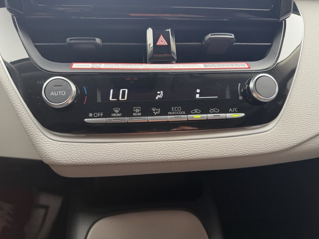 Used 2025 Toyota Corolla LE FWD image 21