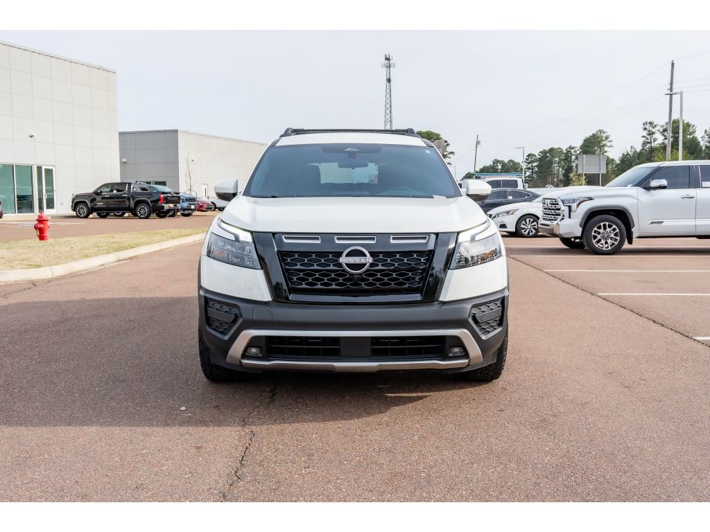 Used 2023 Nissan Pathfinder Rock Creek image 2