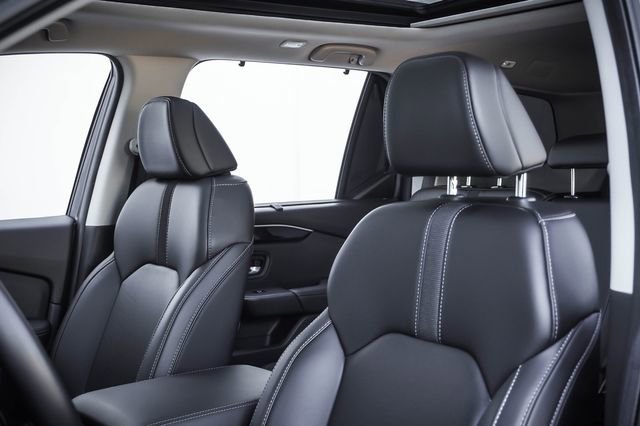 Used 2025 Honda Pilot Touring image 10