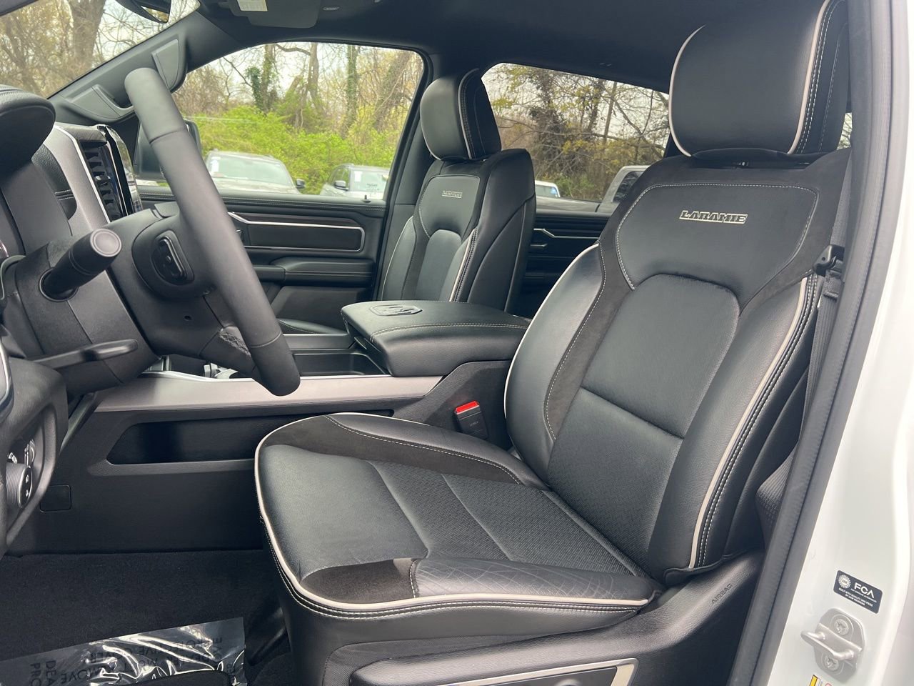 Used 2025 RAM 1500 Laramie w/ Sport Appearance Package image 17