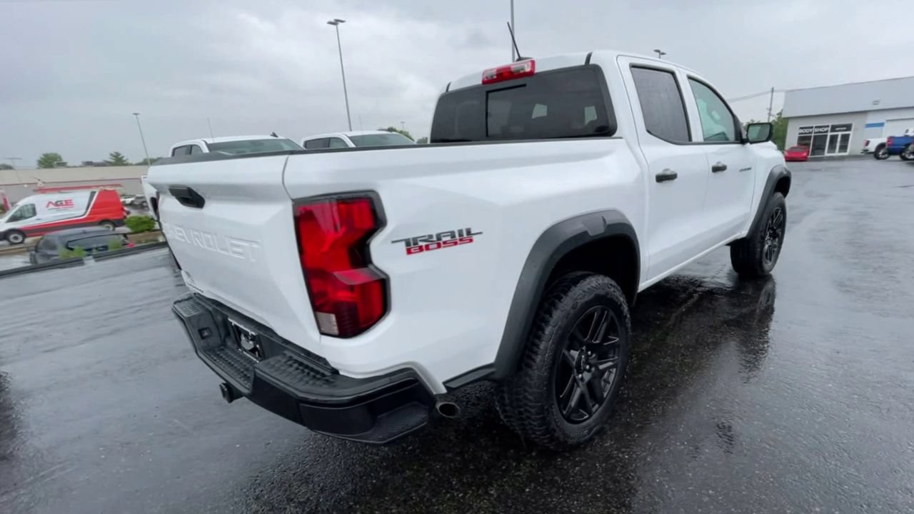 Certified 2024 Chevrolet Colorado Trail Boss w/ Advanced Trailering Package AWD/4WD image 9