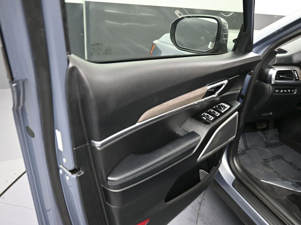 Used 2020 Kia Telluride EX image 13