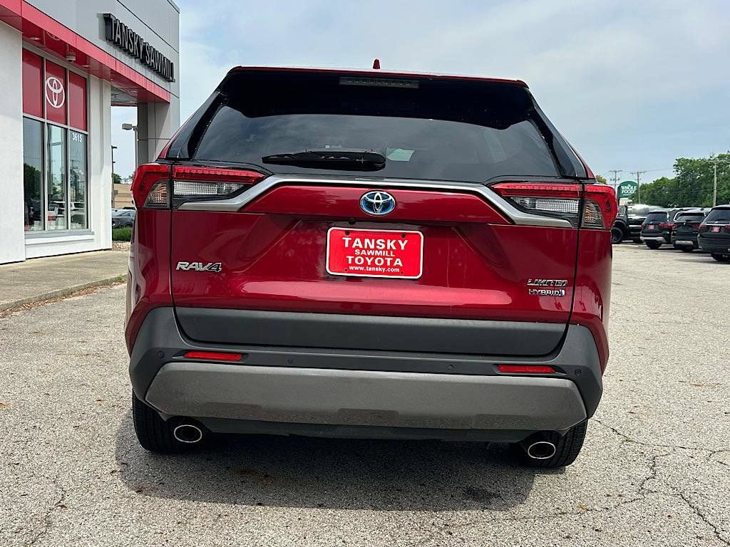 Certified 2019 Toyota RAV4 Limited AWD/4WD image 4