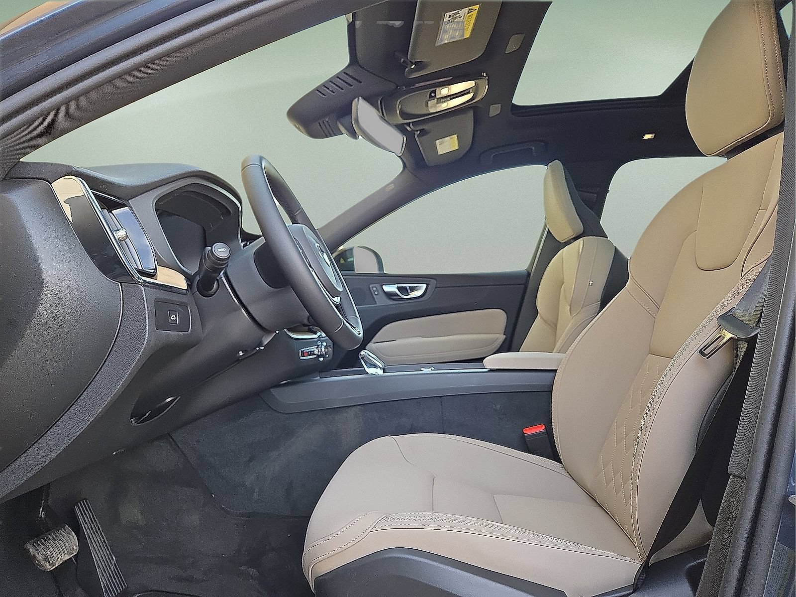 New 2026 Volvo XC60 B5 Core AWD/4WD image 15