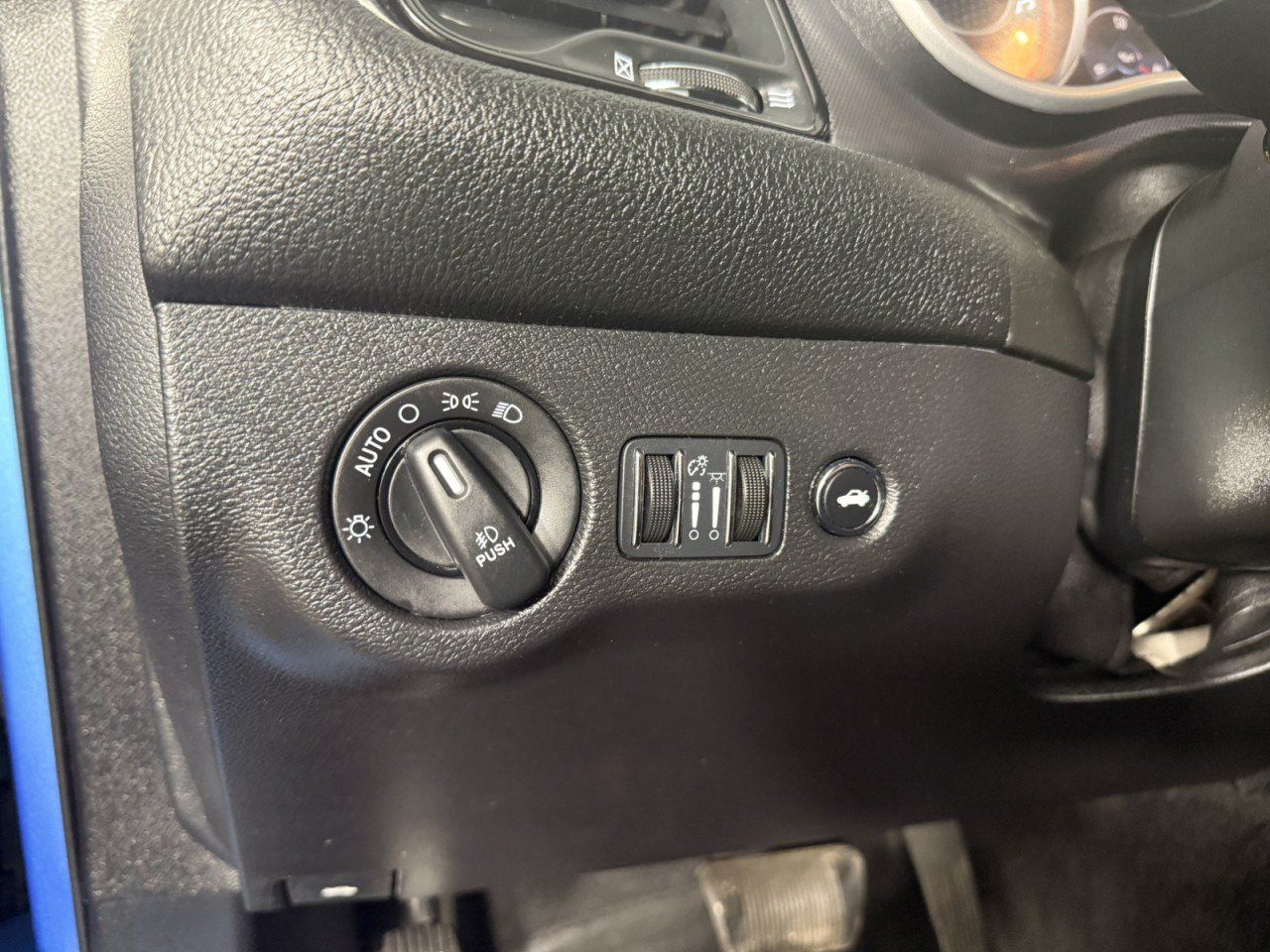 Used 2015 Dodge Challenger SXT Plus w/ Sound Group II RWD image 21