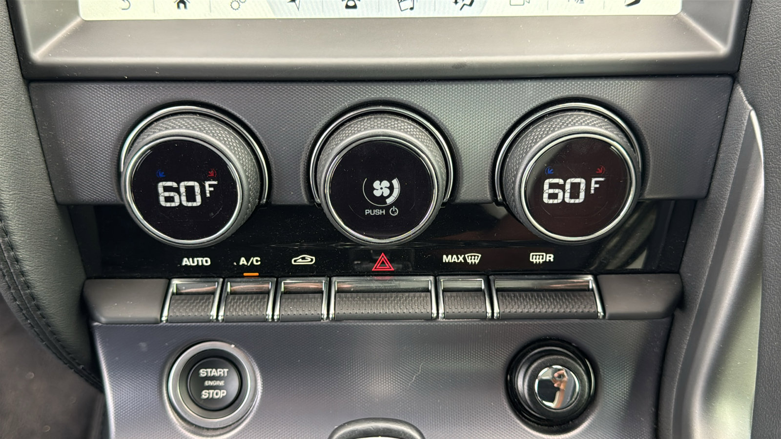 Used 2022 Jaguar F-TYPE Coupe image 17