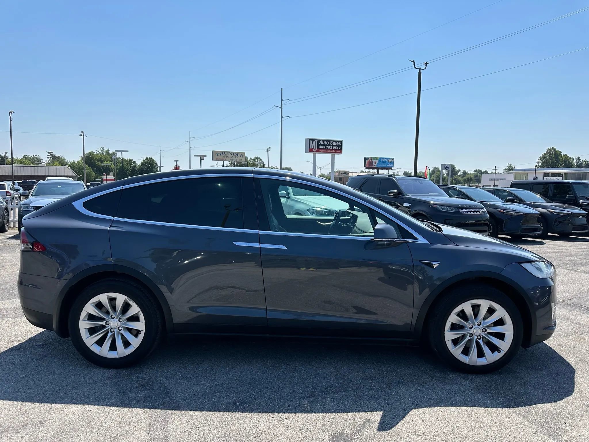Used 2018 Tesla Model X 75D image 42