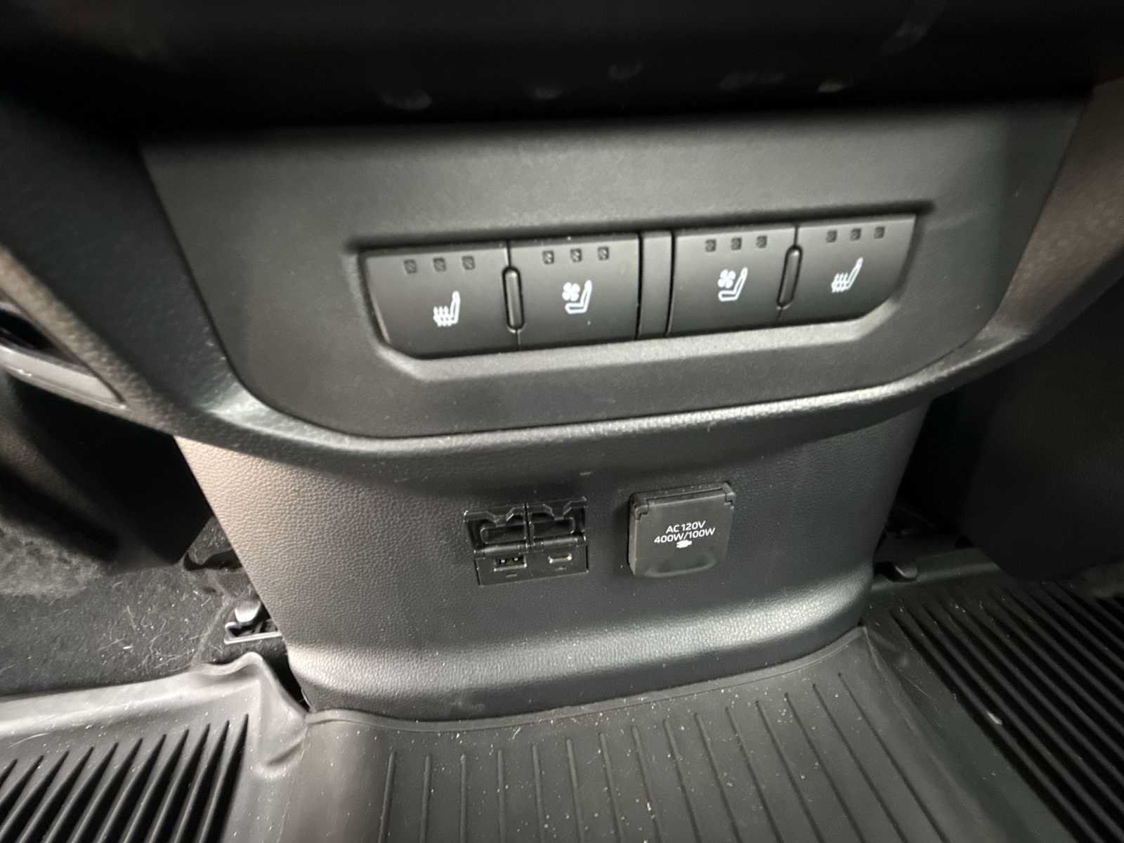 Used 2024 Toyota Tundra Platinum AWD/4WD image 21