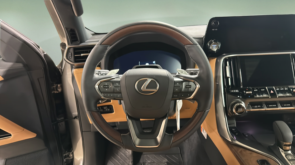 New 2026 Lexus LX 700h Luxury AWD/4WD image 15