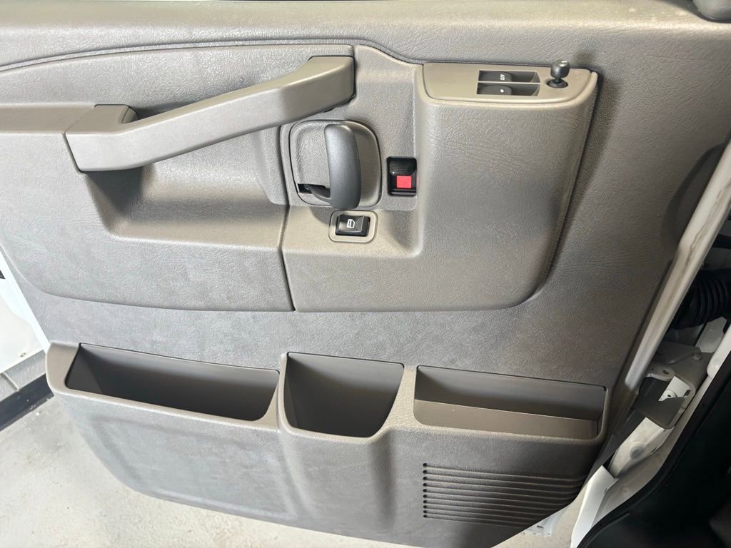 New 2025 Chevrolet Express 2500 Work Van w/ Driver Convenience Package image 23