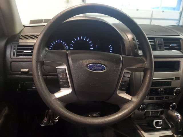 Used 2010 Ford Fusion SE FWD image 15