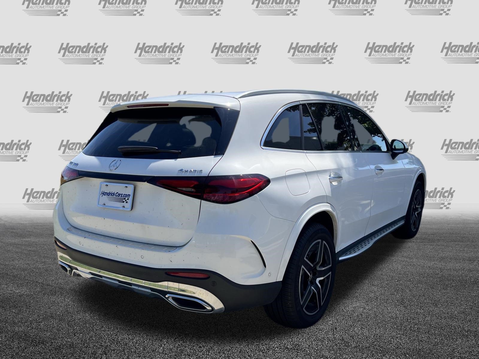 Used 2023 Mercedes-Benz GLC 300 4MATIC w/ AMG Line image 11