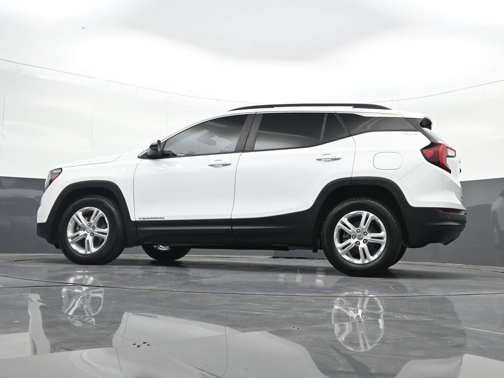 Certified 2024 GMC Terrain SLE w/ Driver Convenience Package FWD image 31