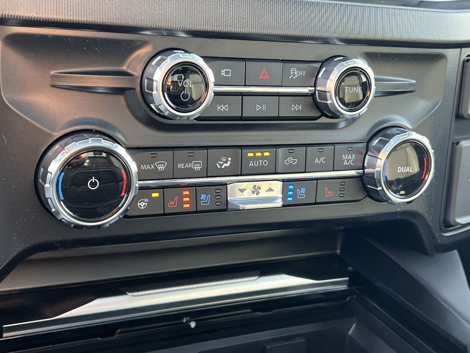 New 2026 Ford F250 Platinum AWD/4WD image 21