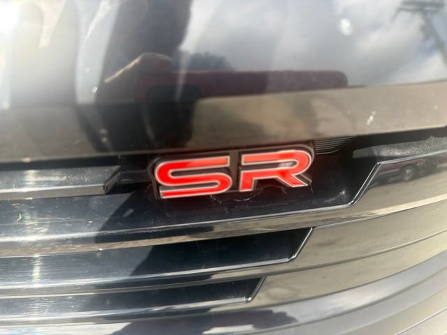 Used 2025 Nissan Kicks SR AWD/4WD image 2