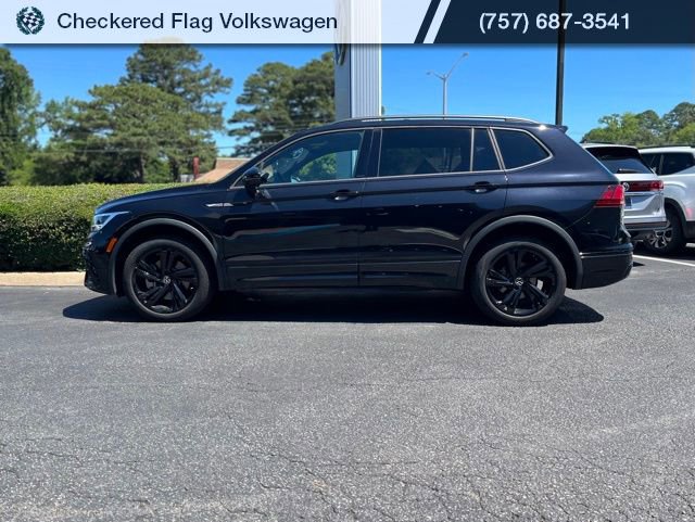Used 2024 Volkswagen Tiguan SE R-Line w/ MDO Package, Two-Row AWD/4WD image 4