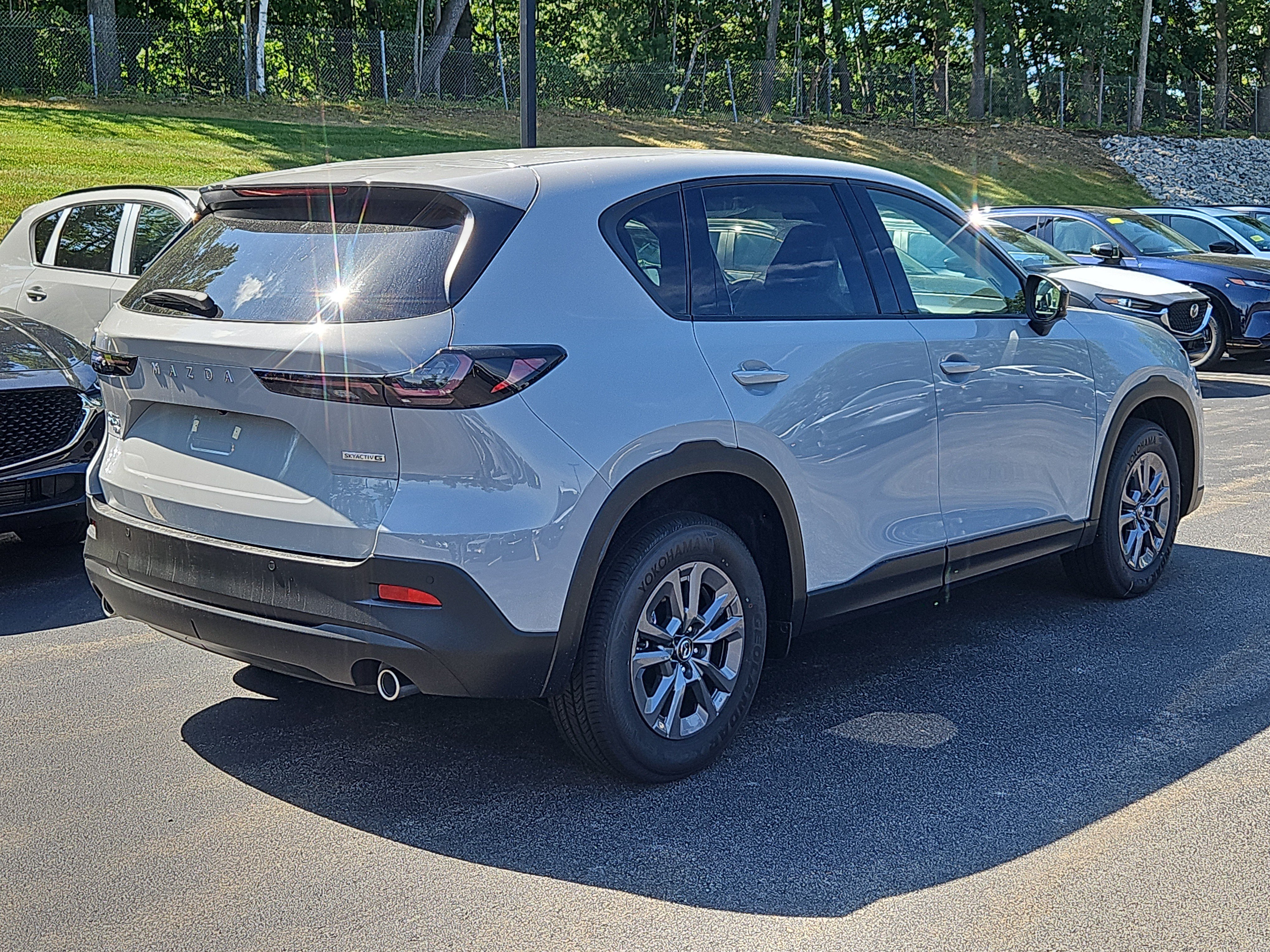 New 2026 MAZDA CX-5 Select AWD/4WD image 2