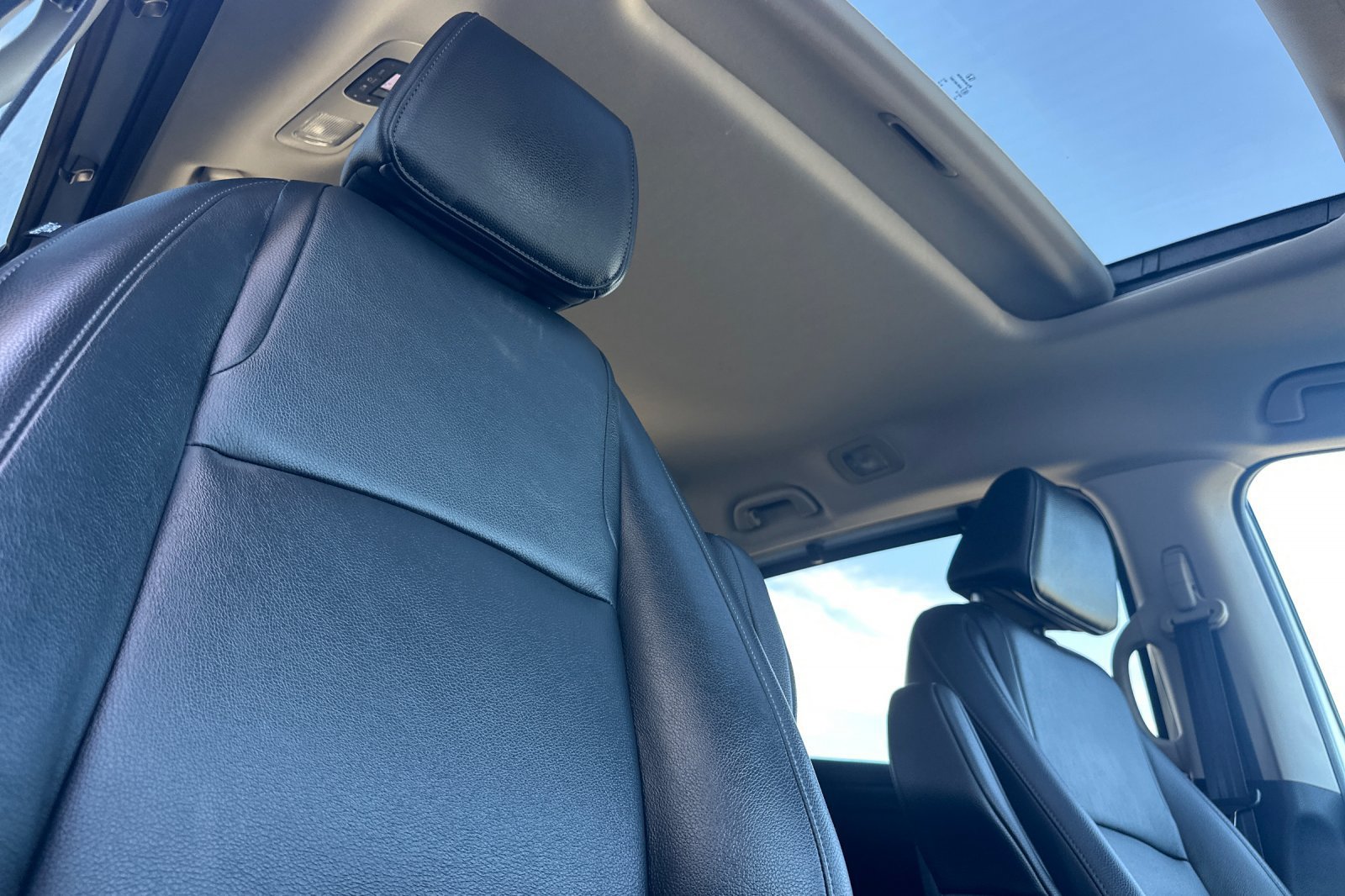 Certified 2025 Honda Odyssey EX-L image 17